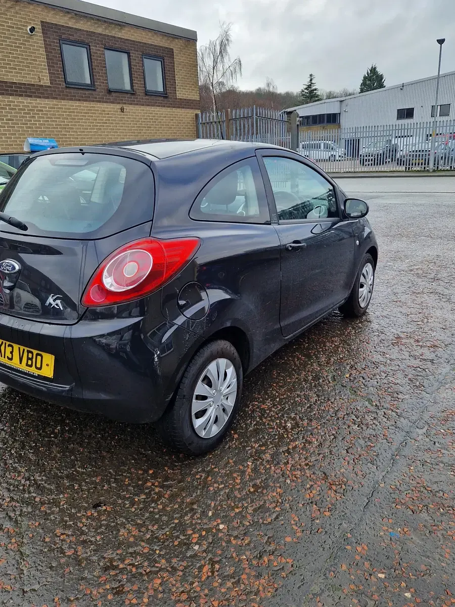Used Ford Ka 69 HP (50 kW) 2013 Black Hatchback