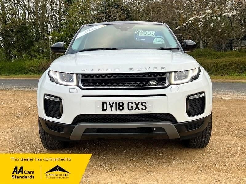 Used Land Rover Range Rover evoque SE 2018 White Estate