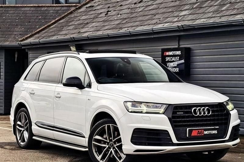 White Used 2017 Audi Q7 S-Line SUV | £25,989 (A bit pricey) - Image 1/1