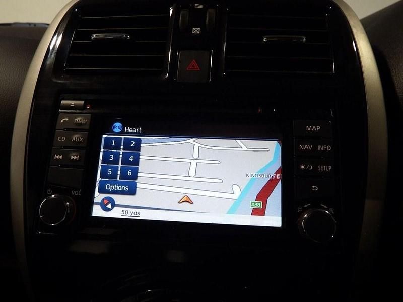 Used Nissan Micra Tekna 80 HP (58 kW) 2015 Black Hatchback