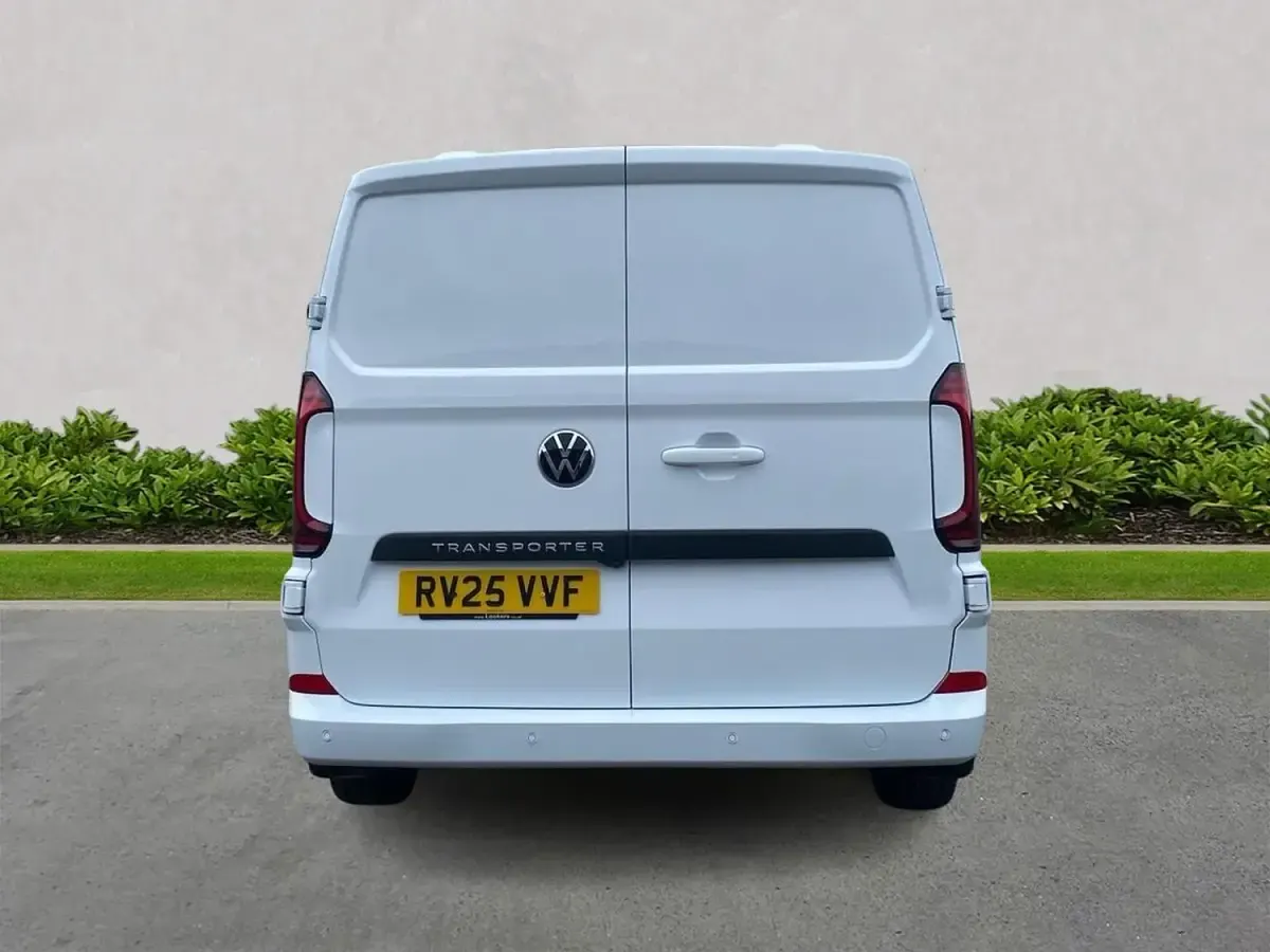 Usado VW Transporter S 150 CV (110 kW) 2025 Blanco Van