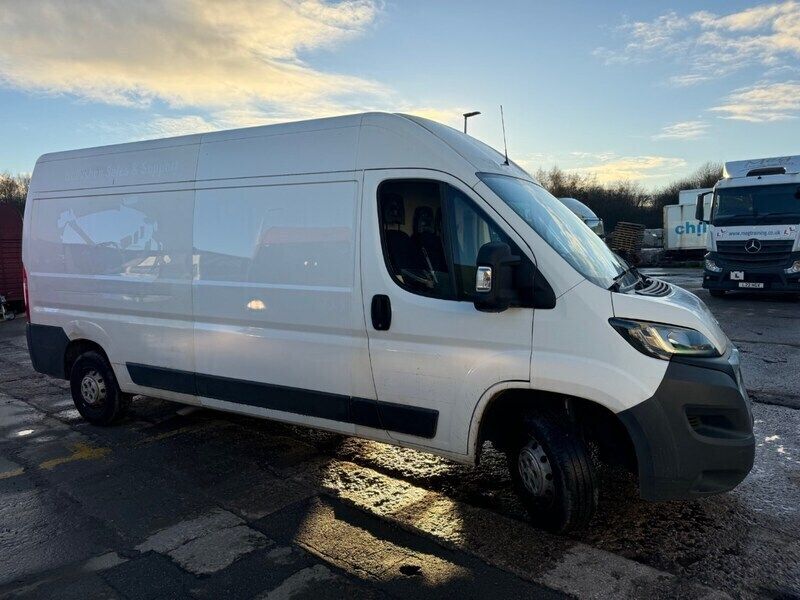White Used 2016 Peugeot Boxer Van | £3,499 - Image 1/4