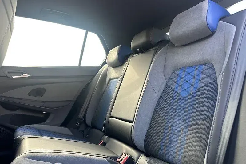 New VW Golf VIII R 333 HP (244 kW) 2026 Blue Hatchback