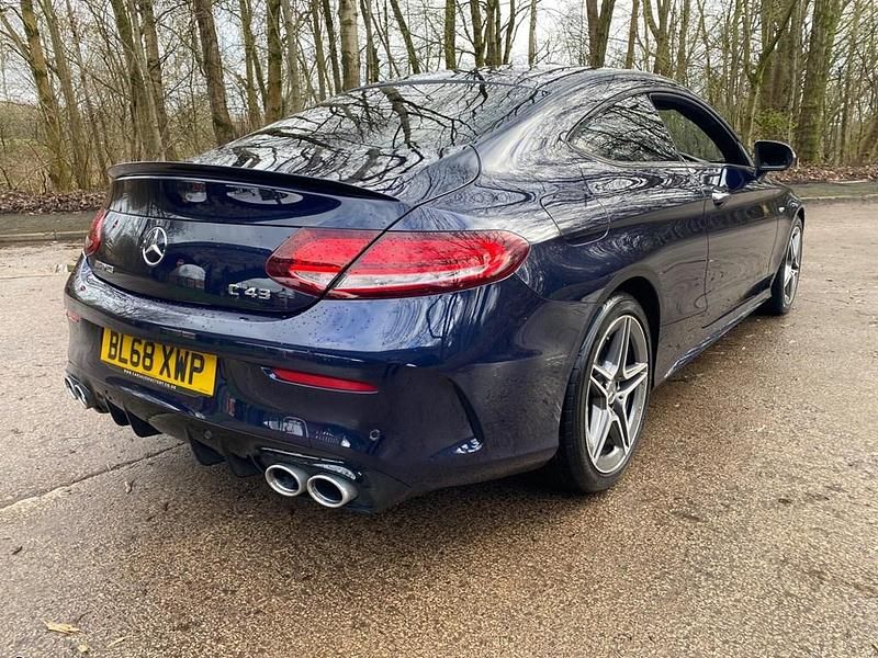 Begagnad Mercedes C43 AMG Premium Plus 2019 Blå Sportkupé