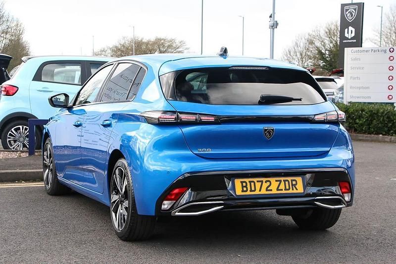 Used Peugeot 308 Allure 130 HP (95 kW) 2022 Blue Hatchback