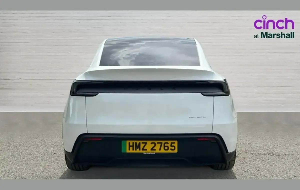 Used Tesla Model Y Long Range AWD 286 kW (389 HP) 2025 White SUV