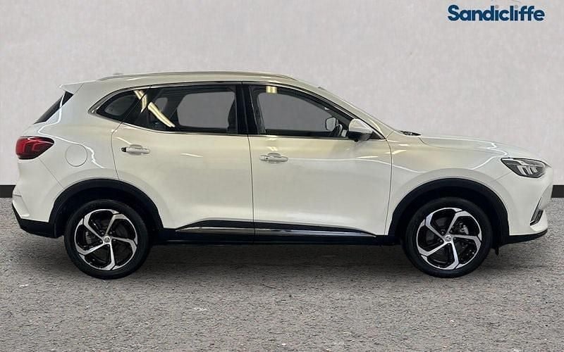 Used MG HS SE 258 HP (189 kW) 2023 Solid  white pearl SUV