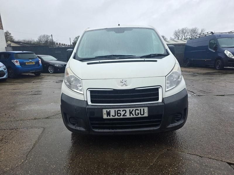 Second-hand Peugeot Expert 2012 Alb Van