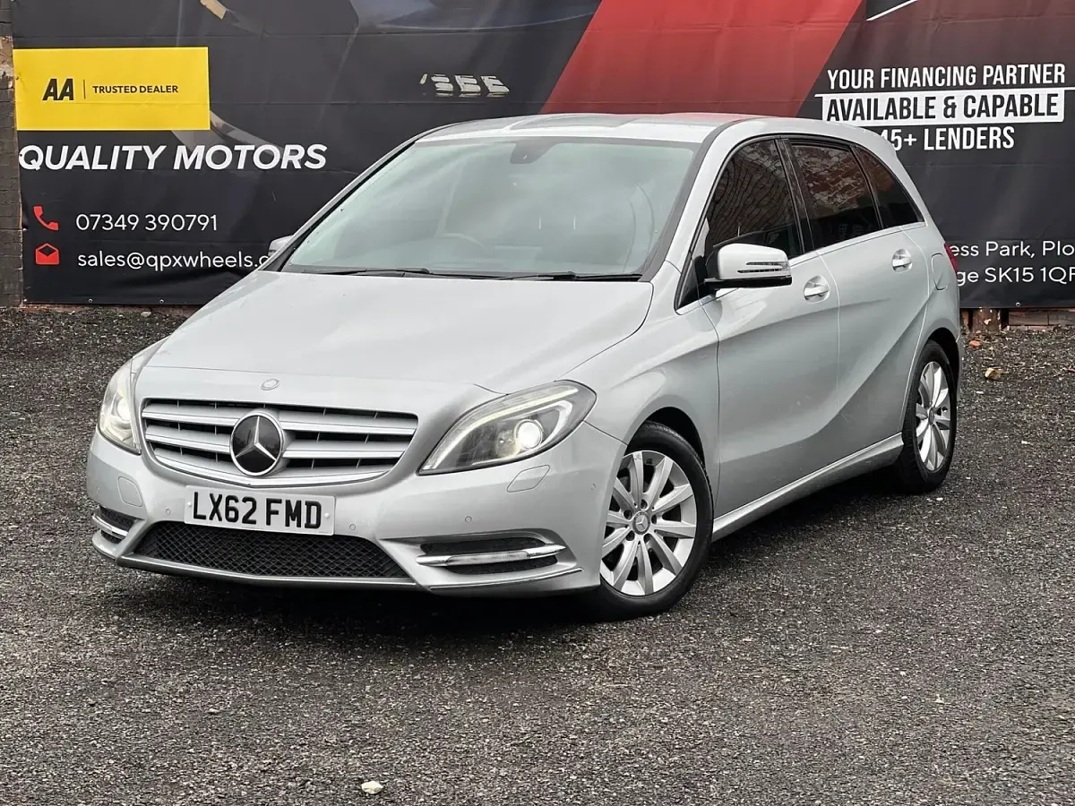 Used Mercedes B180 122 HP (89 kW) 2024 Silver Hatchback