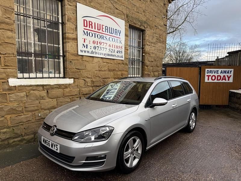 Used VW Golf VII Edition 115 HP (84 kW) 2016 Silver Estate