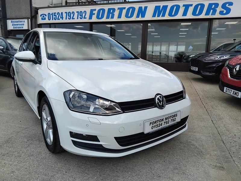 Begagnad VW Golf VII Edition 2016 Vit Halvkombi