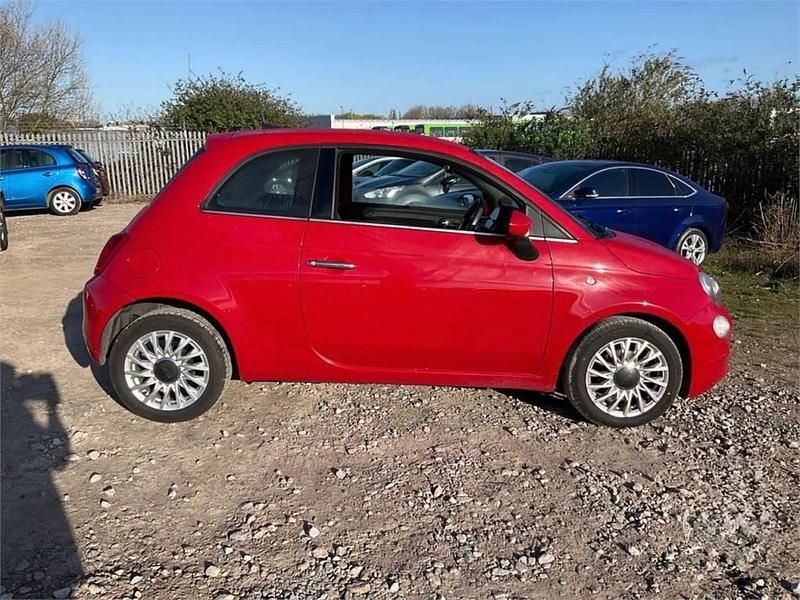Used Fiat 500 Lounge 69 HP (50 kW) 2019 Red Hatchback