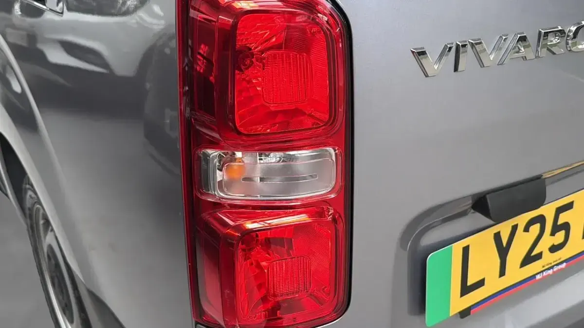 Used Vauxhall Vivaro 98 kW (134 HP) 2025 Grey MPV