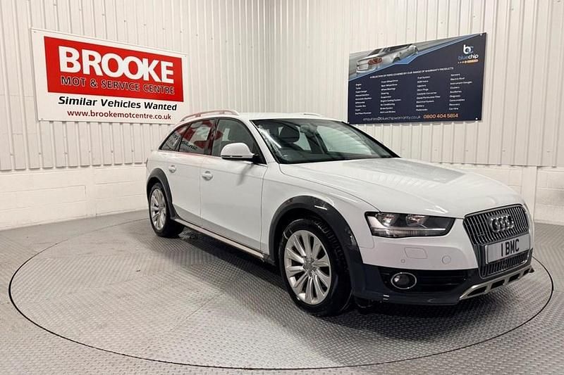 White Used 2014 Audi A4 Allroad Comfort Estate | £8,990 (Fair price) - Image 1/1