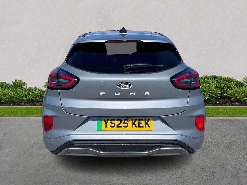 Begagnad Ford Puma Premium 122 kW (167 HK) 2025 Silver SUV