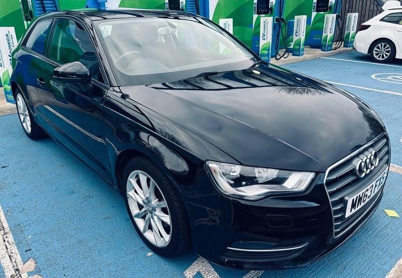 Used Audi A3 150 HP (110 kW) 2014 Black Hatchback