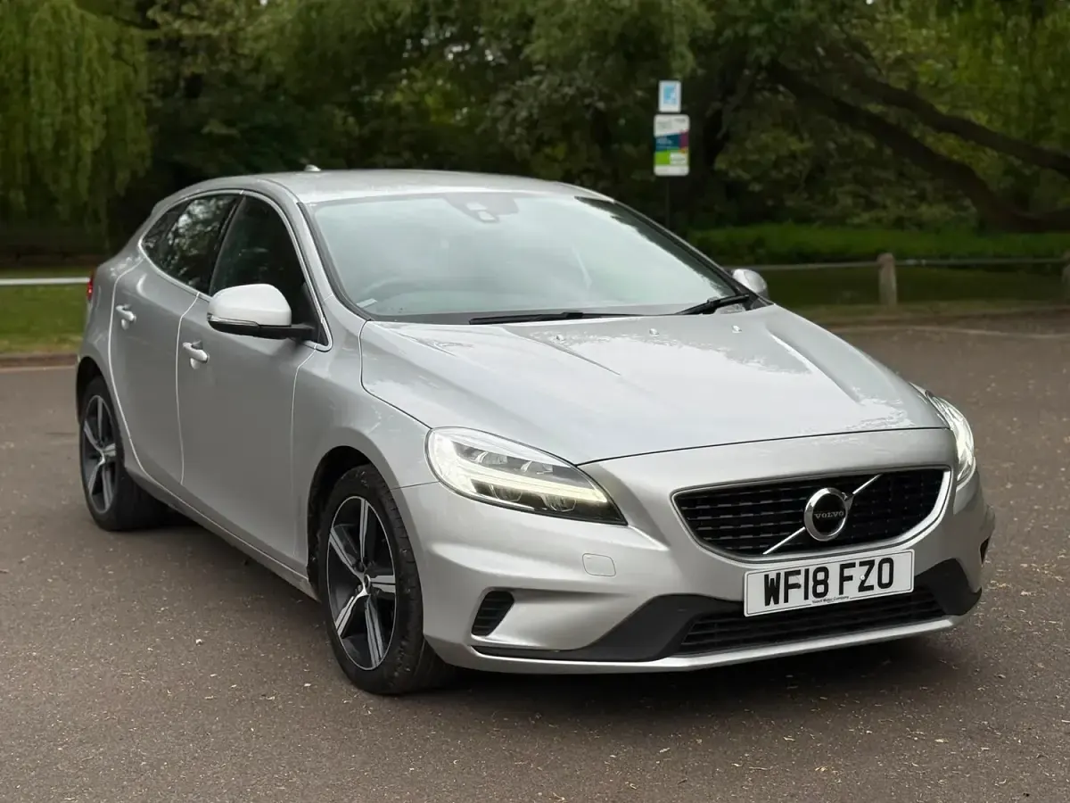 Used Volvo V40 R-Design 2018 Silver Hatchback