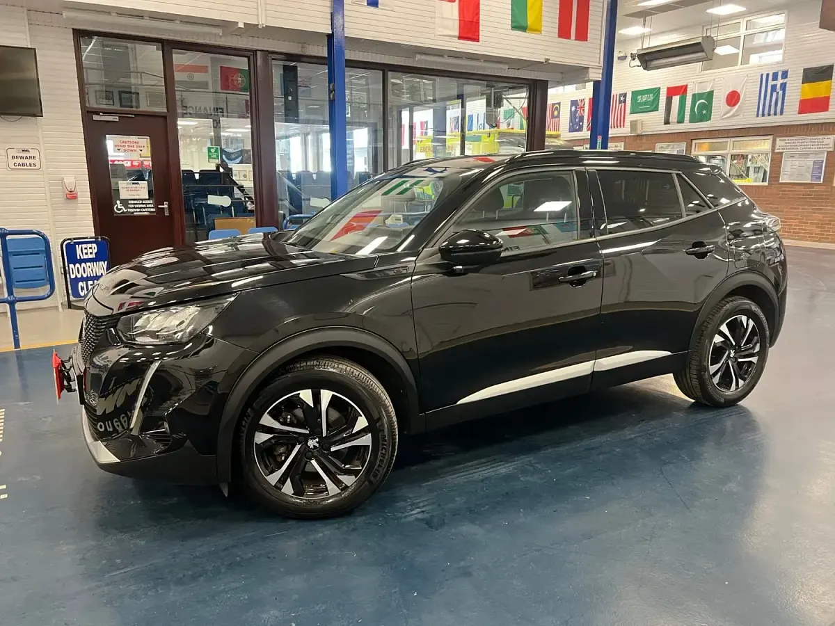 Used Peugeot 2008 Allure Premium 100 kW (136 HP) 2021 Black SUV