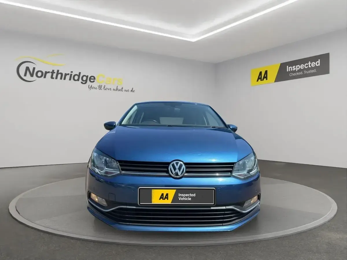 Used VW Polo Edition 90 HP (66 kW) 2017 Blue Hatchback