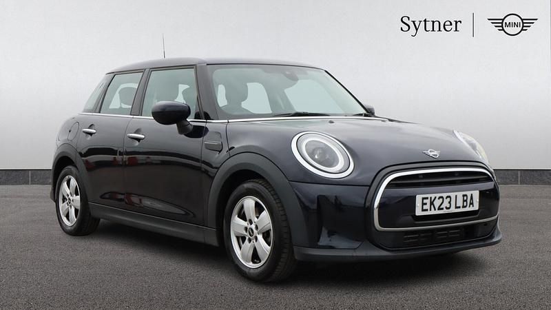 Used Mini Cooper Classic 134 HP (98 kW) 2023 Black Hatchback