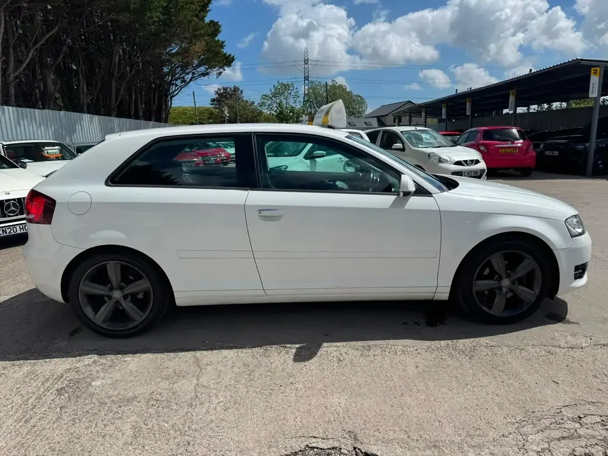 Used Audi A3 Sport 2011 White Hatchback