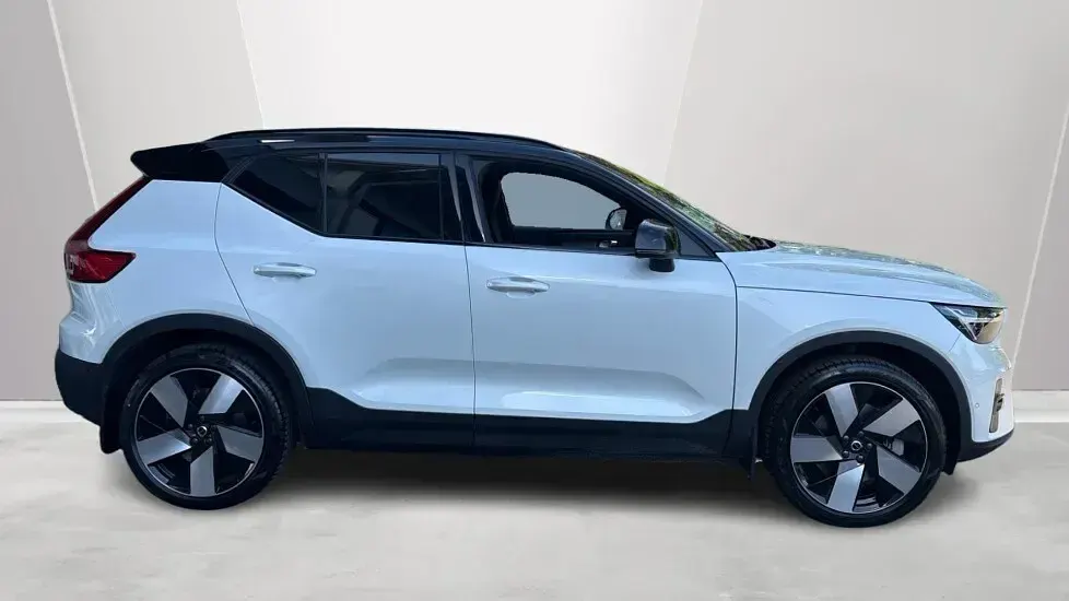 New Volvo EX40 Ultra 185 kW (252 HP) 2026 SUV
