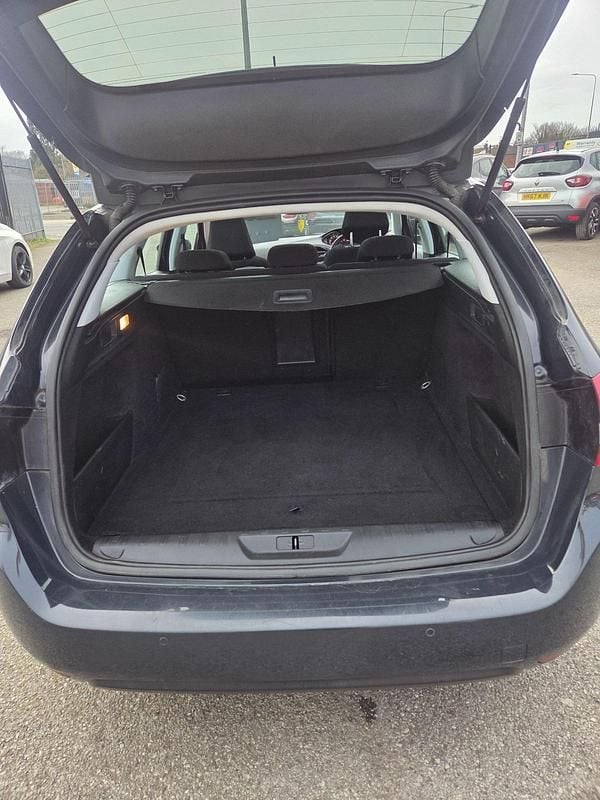 Used Peugeot 308 SW Active 130 HP (95 kW) 2016 Grey Estate