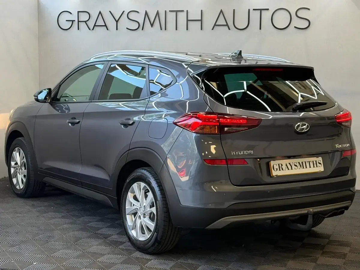 Used Hyundai Tucson SE 136 HP (100 kW) 2018 Grey SUV