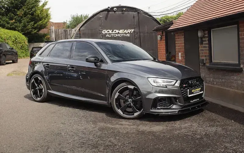 Käytetty Audi RS3 Comfort 400 HP (294 kW) 2018 Sedan