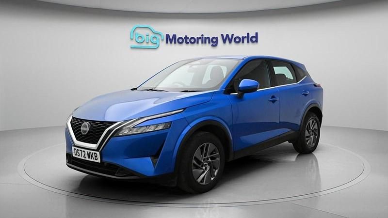 Used Nissan Qashqai Acenta Premium 140 HP (102 kW) 2022 Blue SUV