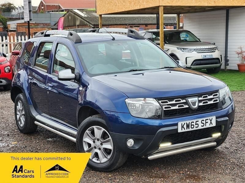 Blue Used 2016 Dacia Duster Lauréate Hatchback | £5,990 (Good price) - Image 1/4