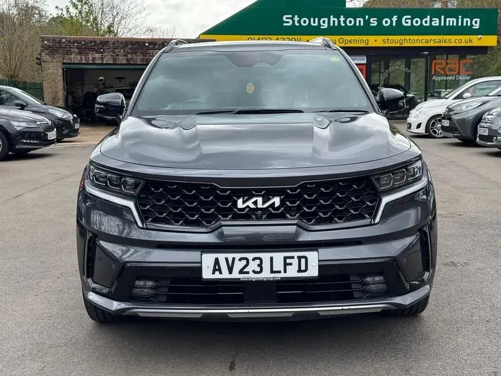 Usado Kia Sorento 201 CV (147 kW) 2023 Gris SUV