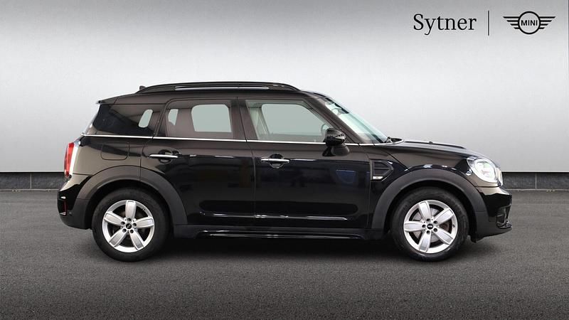 Used Mini Cooper D Countryman 148 HP (108 kW) 2018 Black SUV