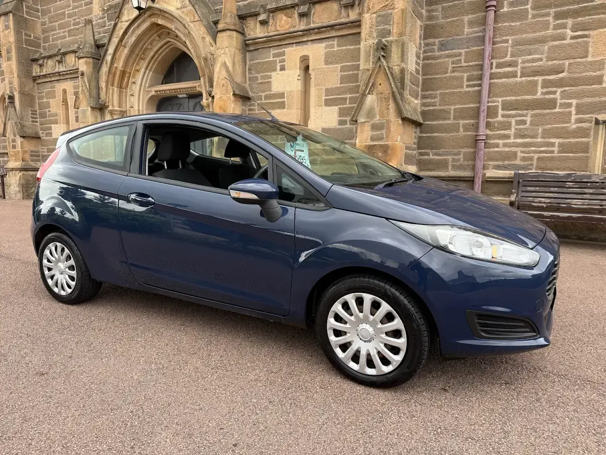 Used Ford Fiesta Style 82 HP (60 kW) 2014 Blue Hatchback