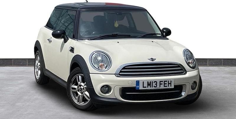Pepper white Used 2013 Mini Cooper D Hatch Hatchback | £4,270 (Fair price) - Image 1/4