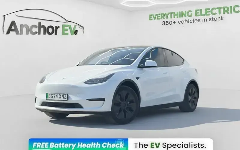 Used Tesla Model Y Long Range RWD 255 kW (347 HP) 2024 SUV