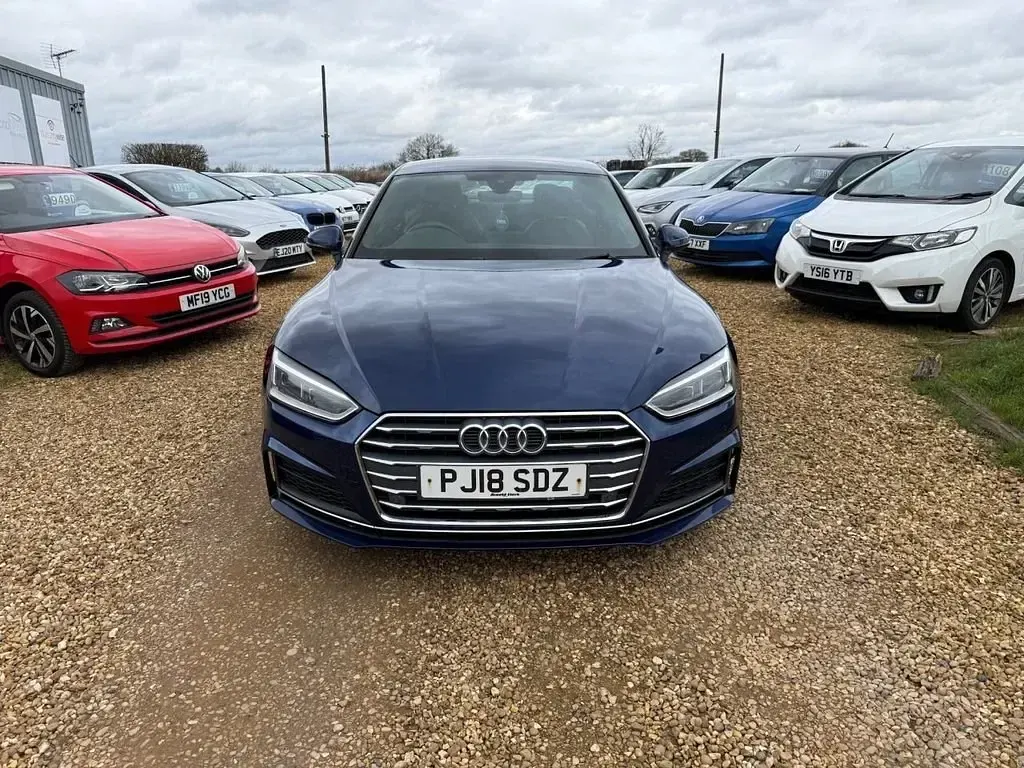 Używany Audi A5 S-Line 190 KM (139 kW) 2018 Niebieski Coupe