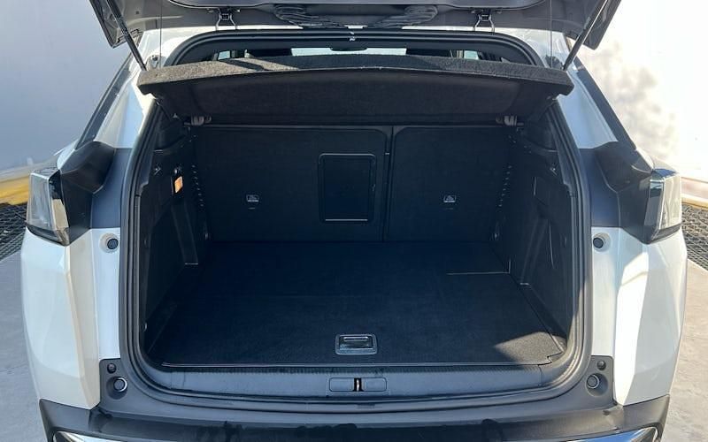 Used Peugeot 3008 Allure 224 HP (164 kW) 2023 SUV