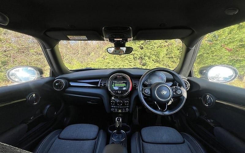 Used Mini Cooper Level 2 135 kW (184 HP) 2023 Hatchback