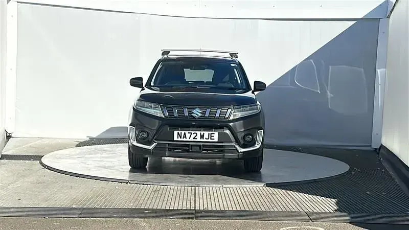 Second-hand Suzuki Vitara SZ-T 129 CP (94 kW) 2022 Negru SUV