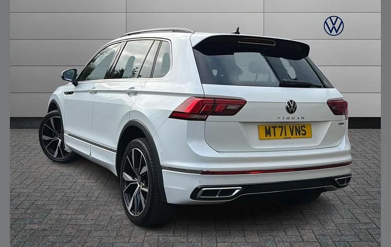 Used VW Tiguan R-line 150 HP (110 kW) 2022 White SUV