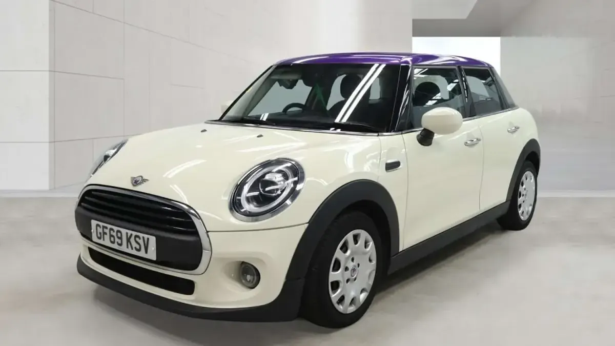 Used Mini ONE Classic 2019 White Hatchback