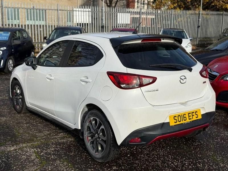 Used Mazda 2 Inclusive 90 HP (66 kW) 2016 White Hatchback