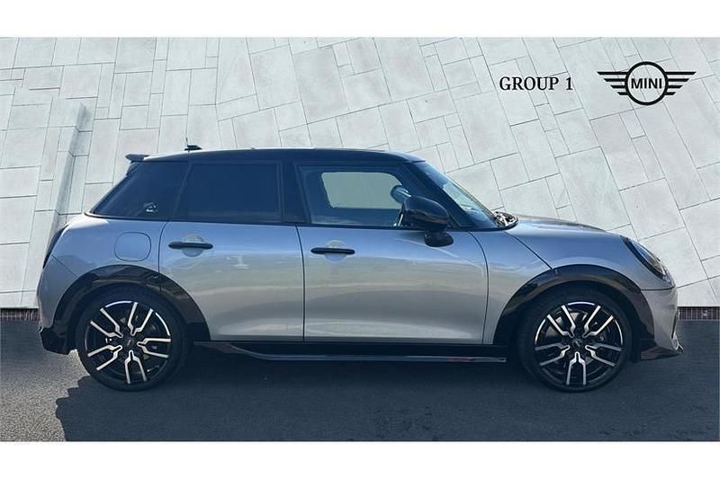 Used Mini Cooper Sport 150 kW (204 HP) 2025 Melting silver iii Hatchback