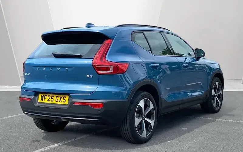 Used Volvo XC40 Plus 163 HP (119 kW) 2026 SUV