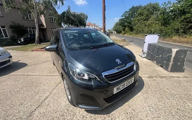 Used Peugeot 108 Active 72 HP (52 kW) 2019 Hatchback
