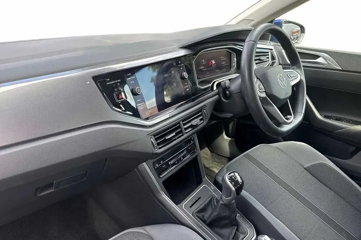 Used VW Polo Style 95 HP (69 kW) 2022 Reef blue Hatchback