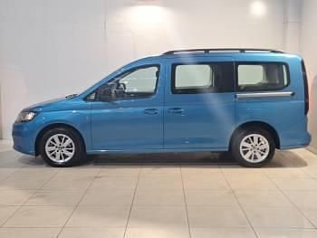 Used VW Caddy Maxi Life 122 HP (89 kW) 2022 Blue MPV