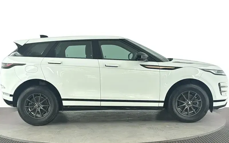 Käytetty Land Rover Range Rover evoque R-Dynamic 166 HP (122 kW) 2022 Valkoinen Katumaasturi