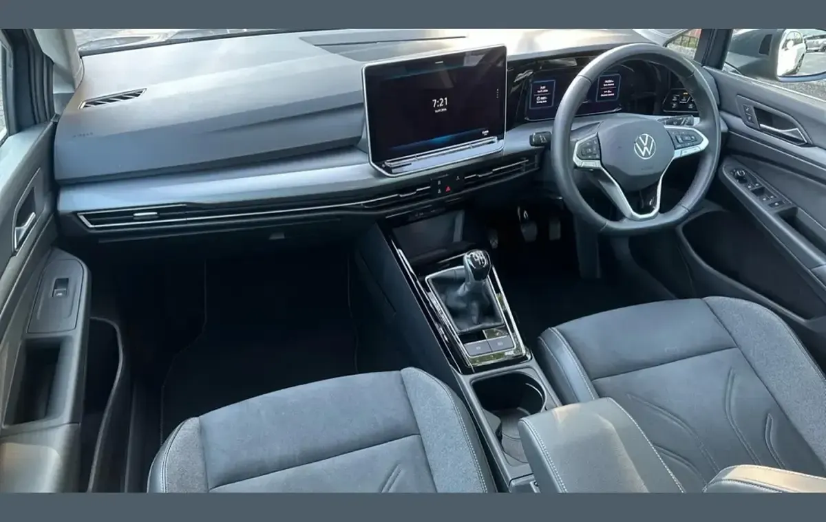 Used VW Golf VIII Style 147 HP (108 kW) 2025 Grey Hatchback